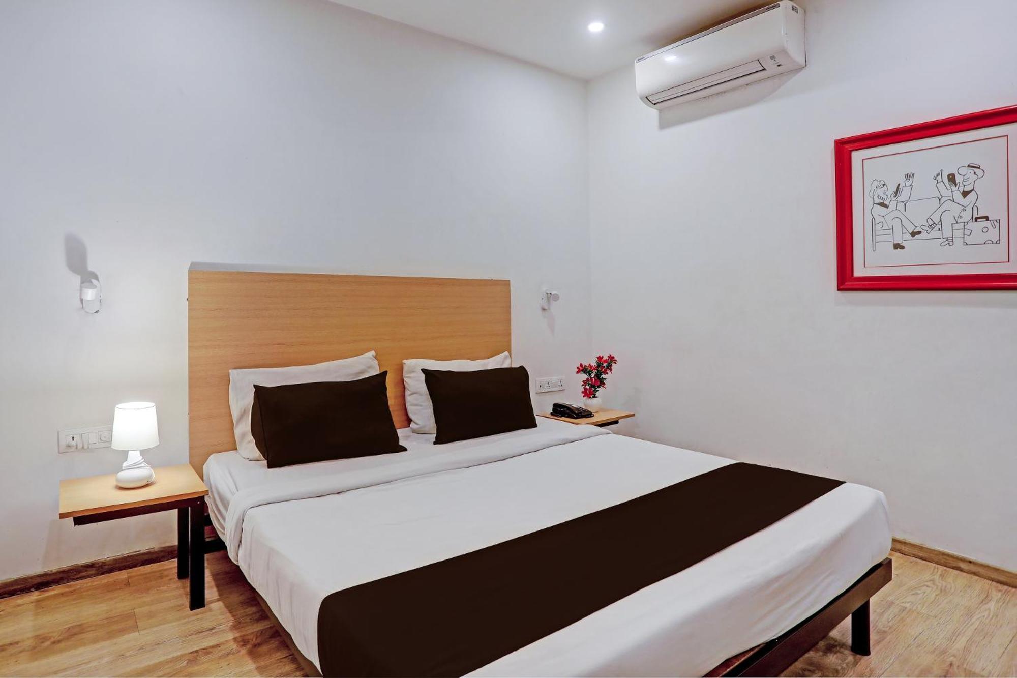 Super Townhouse Near Secunderabad Railway Station, Yashoda Hospital, Patny Centre Exterior photo